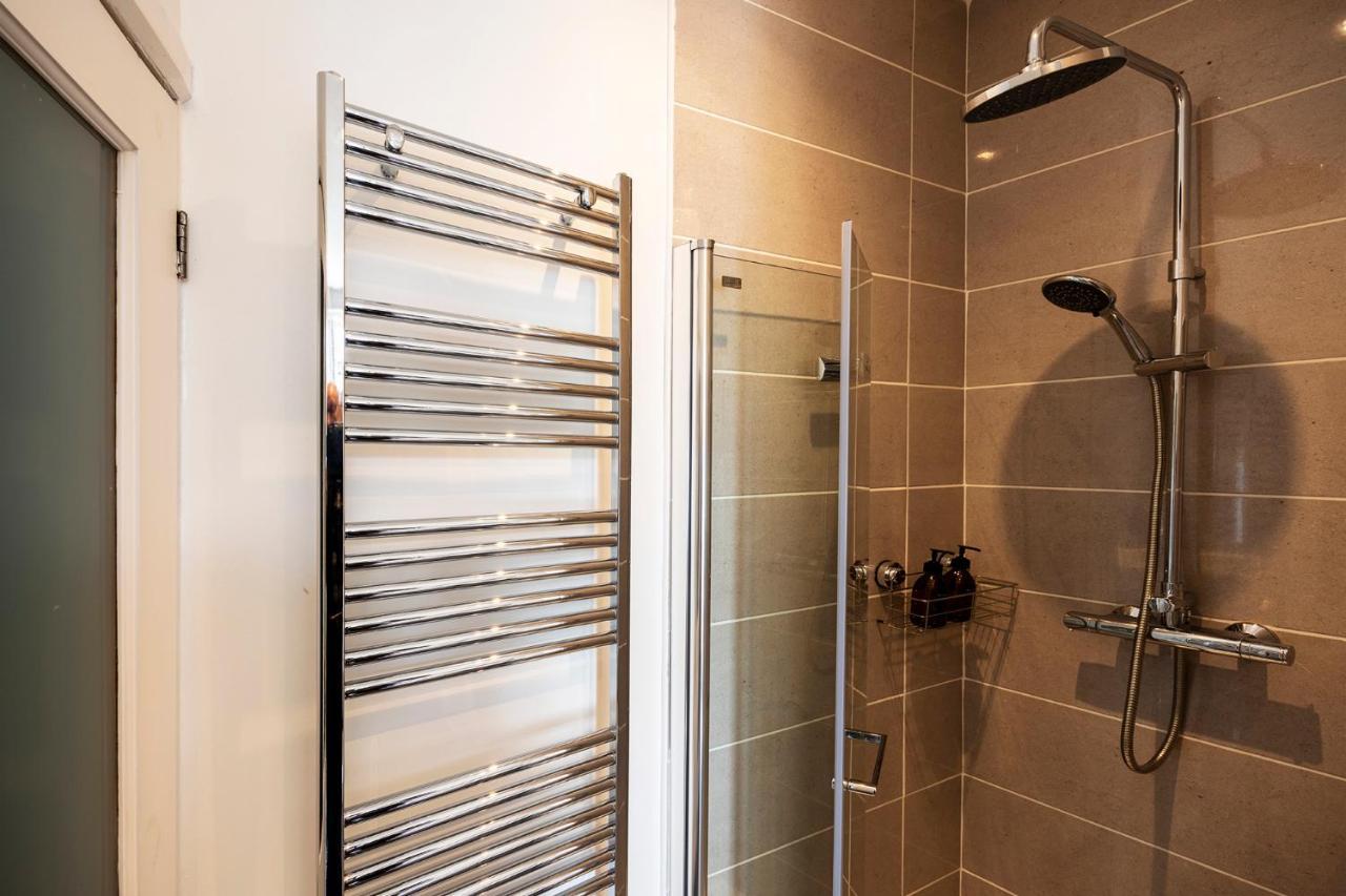 Luxury Central Home - Parking & Ev Point, Superking Bed Canterbury Esterno foto